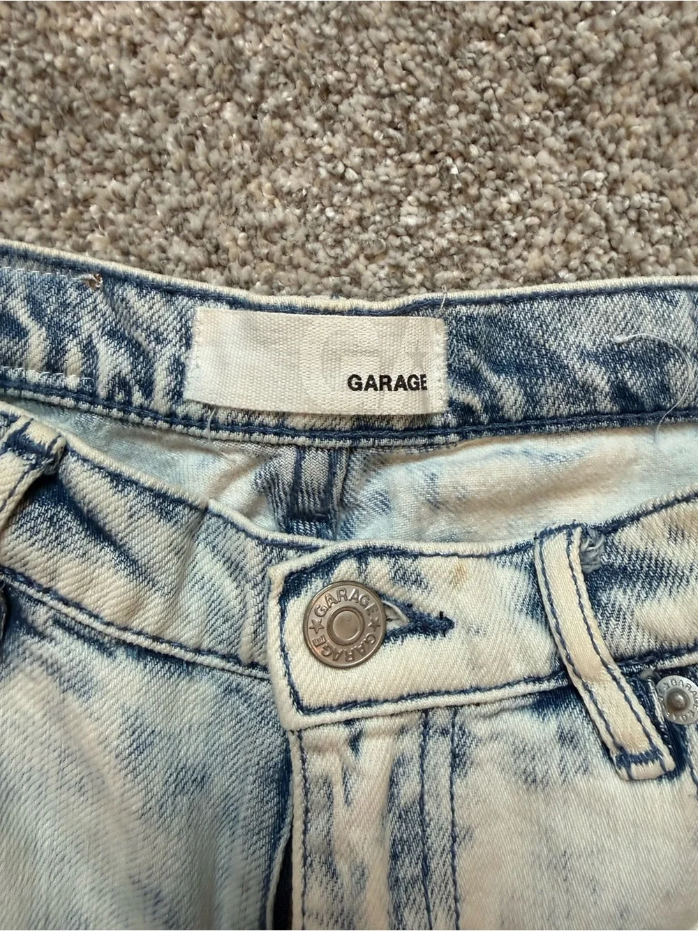 Garage casual distressed